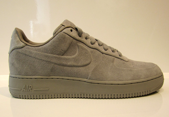 Nike Air Force 1 Low Suede Vac Tech Pack Fall 2011 02