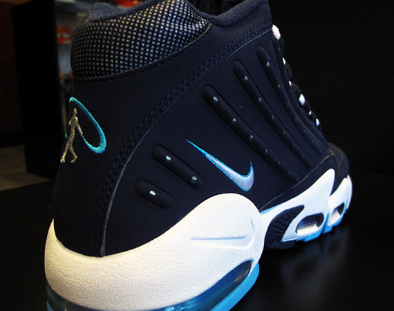 Nike Air Griffey Max II - Midnight Navy - Chlorine Blue | Available