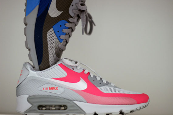 Nike Air Max 90 Hyperfuse 01