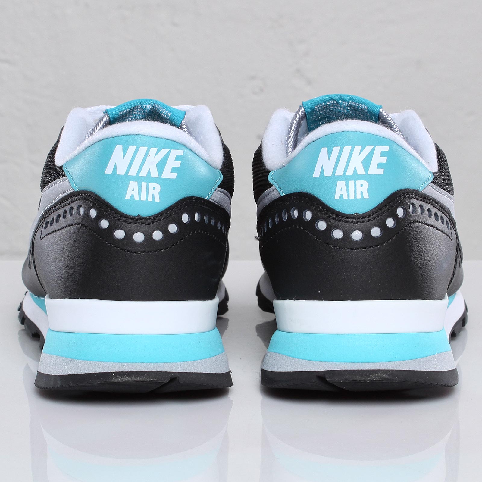 nike-air-venture-black-wolf-grey-mineral-blue-white-3 Nike Air Venture Black Wolf Grey Mineral Blue White 3
