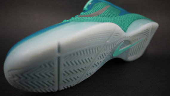 Nike Hyperfuse Low Ebyl 03