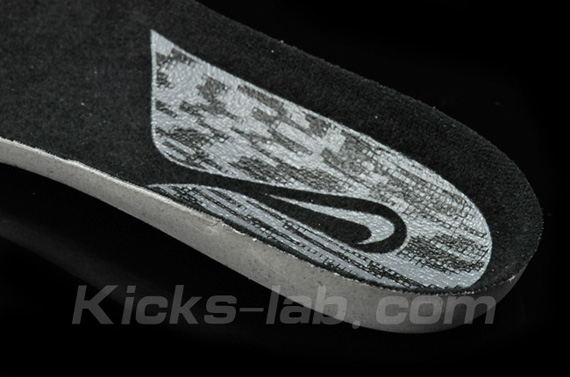 Nike Hypershox - Black - Metallic Swoosh - SneakerNews.com