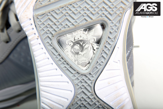 Nike Lebron 8 V2 Low Metallic Silver Wolf Grey Ags 05