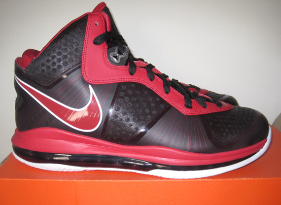 Nike Lebron 8 V2 Shooting Stars Classic Detailed Images Lil 07