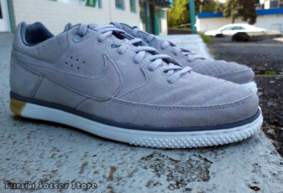 Nike Streetgato Grey White Gum Tursis 01