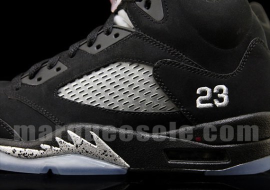 Air Jordan V 2011 Retro – Black – Metallic Silver | Detailed Images