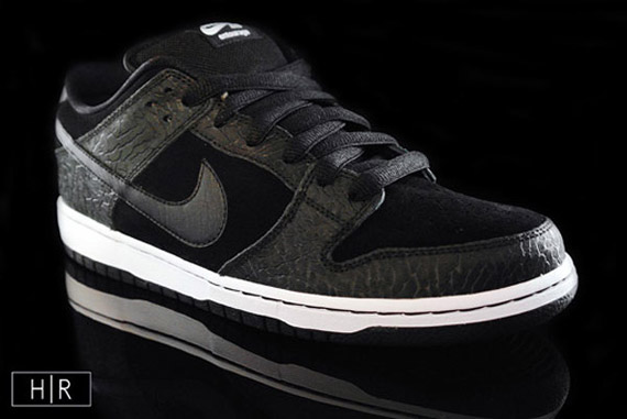 Entourage X Nike Sb Dunk Low Lights Out 1