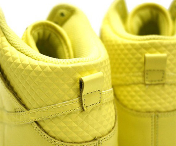 Nike 6.0 Wmns Dunk High Lemon Frost