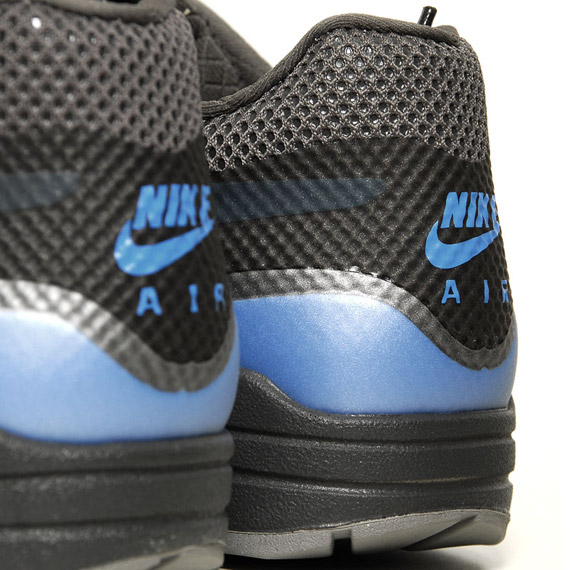 Nike Air Max 1 Hyperfuse Black Blue Glow 7