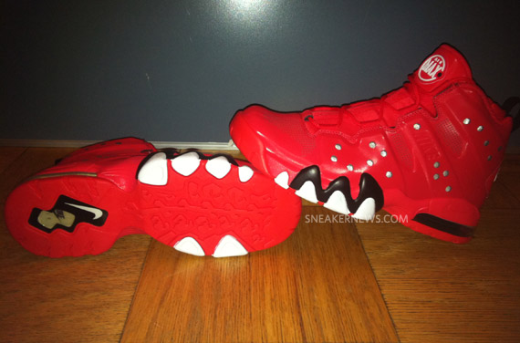 Nike Air Max Barkley Action Red 3