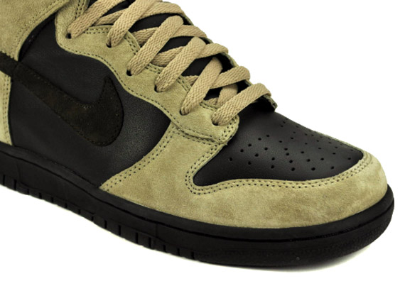 Nike Dunk High Khaki Velvet Brown Black 1