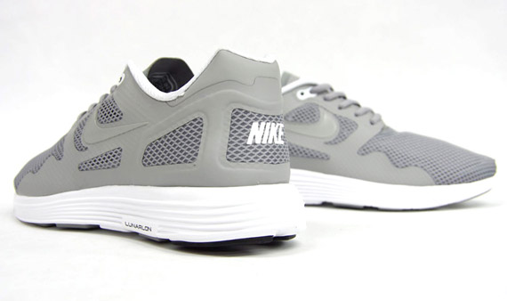 Nike Lunar Flow Tz 05