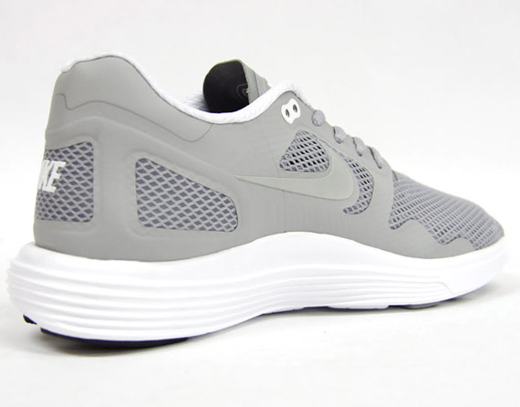 Nike Lunar Flow Tz 09