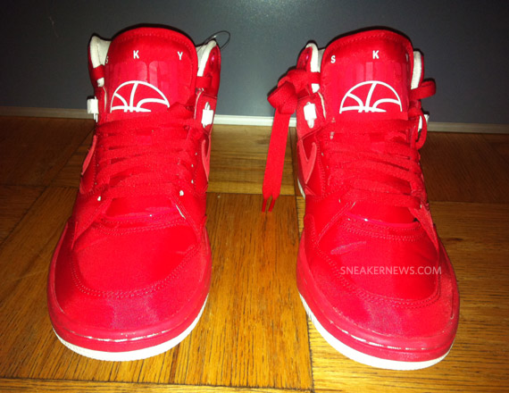 Nike Sky Force 88 Mid Red Suede 3