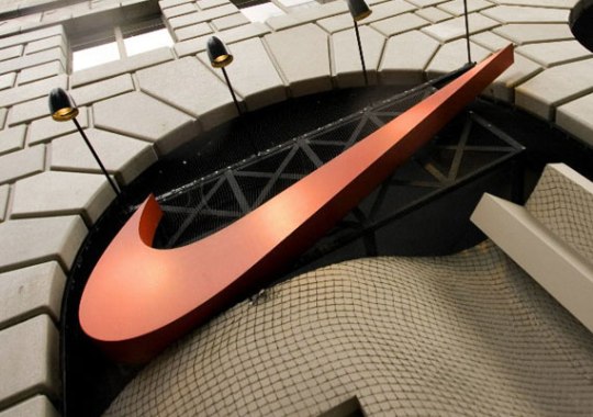 Nike’s Swoosh Logo Turns 40