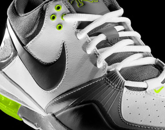 Nike Trainer 1.3 – White – Dark Grey – Volt