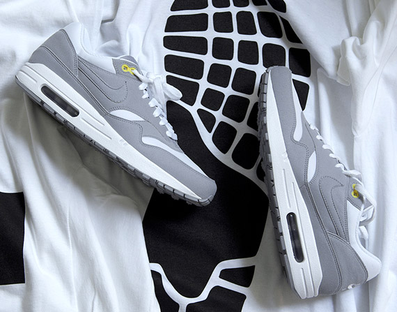 Nike WMNS Air Max 1 - Wolf Grey - White - Yellow