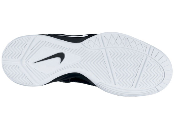 Nike Wmns Zoom Hyperfuse 2011 White Black 01