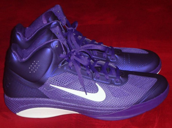 Nike Zoom Hyperfuse Andrew Bynum Game Issue 05