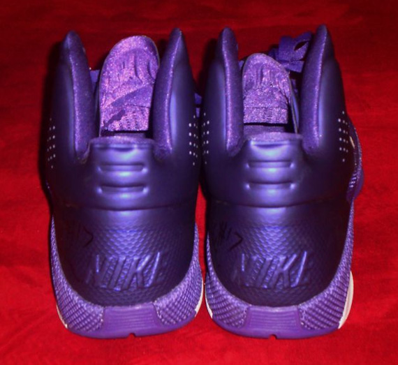 Nike Zoom Hyperfuse Andrew Bynum Game Issue 08