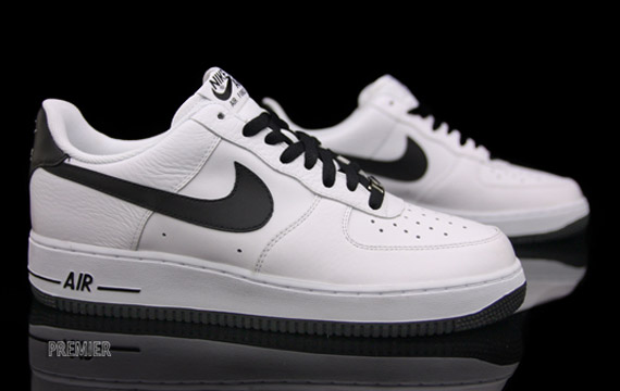 Nike Air Force 1 Low – White – Black