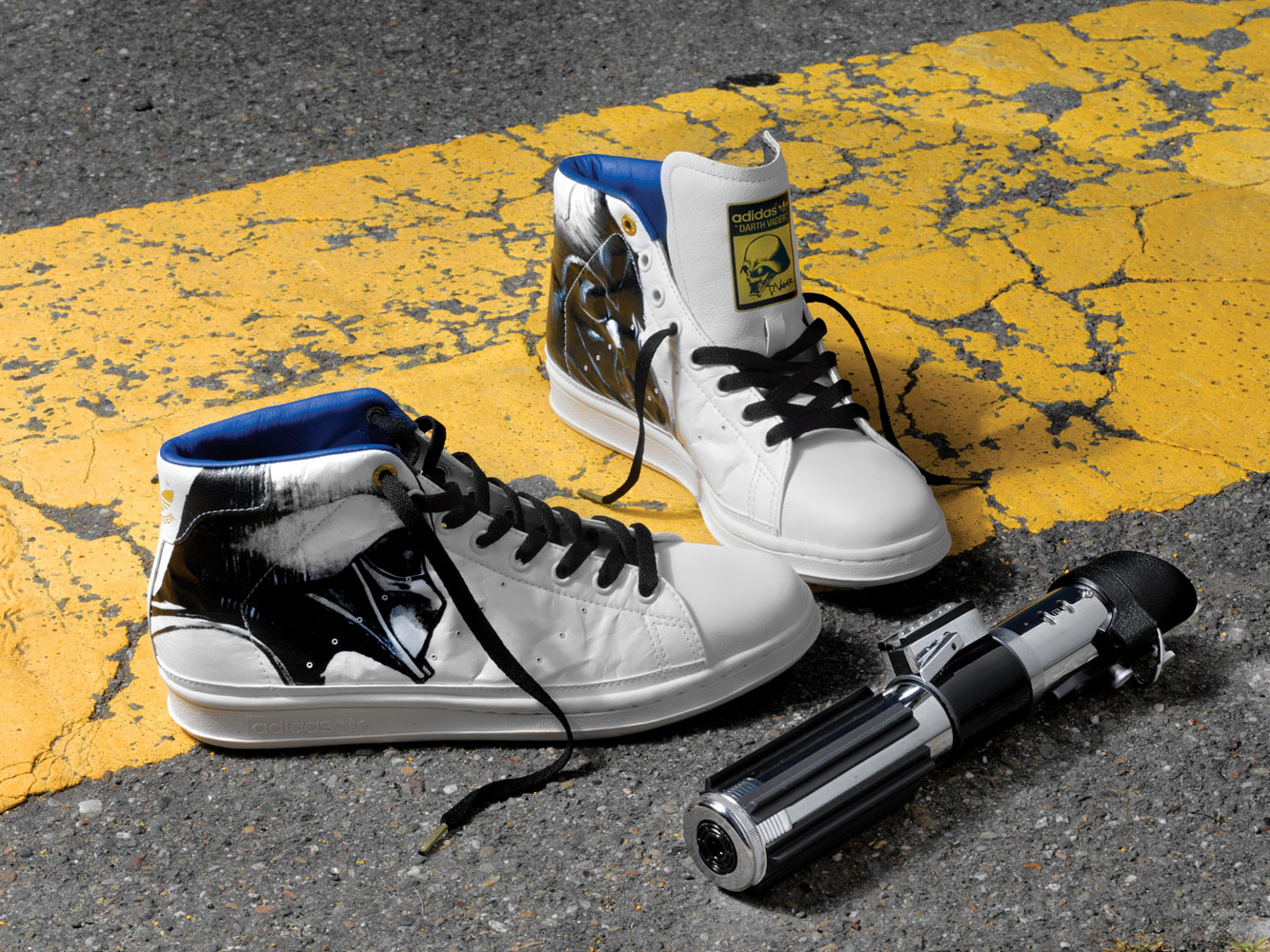 Starwarsfw11 Image 03 Vader