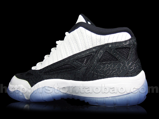 Air Jordan 11 Ie Low White Black Metallic Silver 3