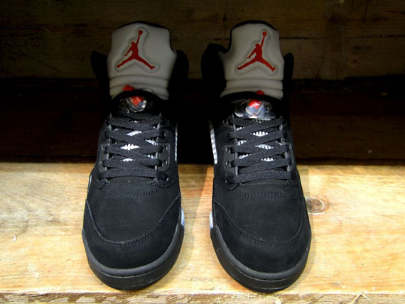 Air Jordan V Black Met Footp 01