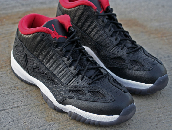 Air Jordan Xi Ie Low Black Red Release Reminder 03