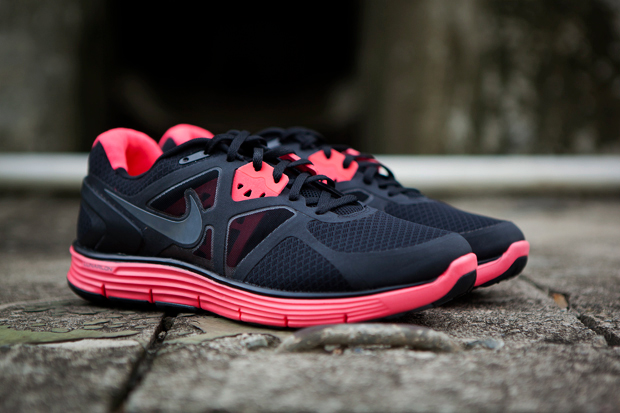 Nike 2011 Fallwinter Lunarglide 3 01