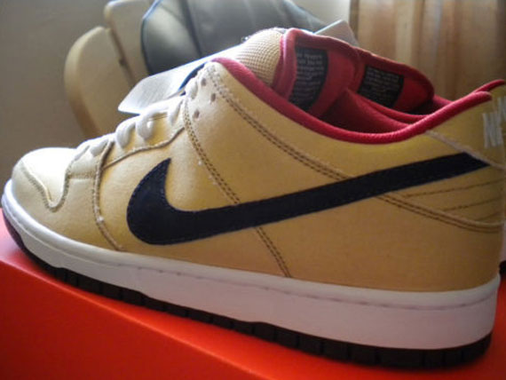 Nike SB Dunk Low ‘Gold Dust’ – Sample on eBay