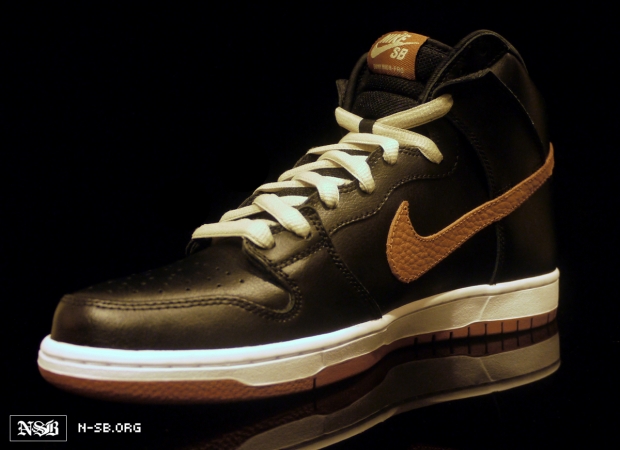 nike-sb-dunk-high-black-leather-gum-2 Nike Sb Dunk High Black Leather Gum 2