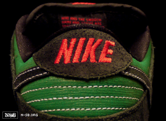 Nike Sb Dunk Low 2012 Black Green Red Woodgrain 02