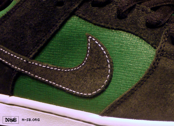 Nike Sb Dunk Low 2012 Black Green Red Woodgrain 05