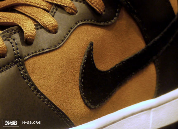 Nike SB Dunk Mid 'Golden Hops' - New Images - SneakerNews.com