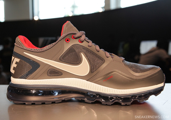 Nike Trainer 1.3 Max Cool Grey White Navy University Red 01