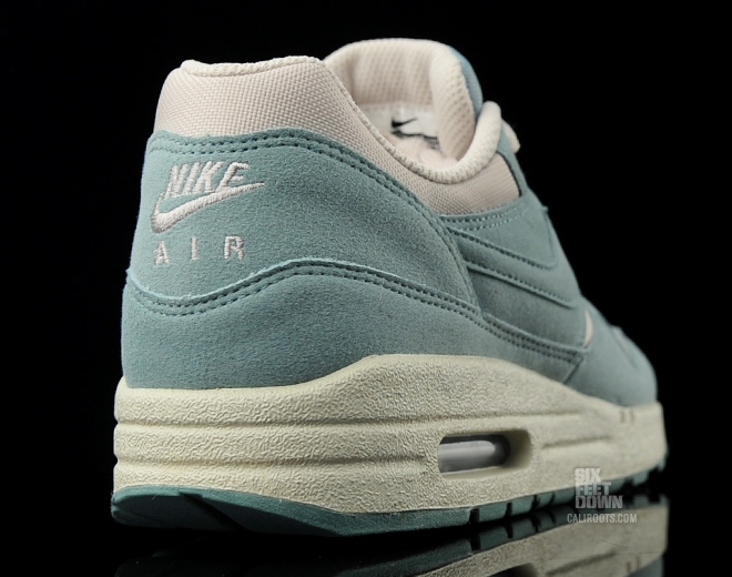 Nike Wmns Air Max 1 Cannon Birch 3