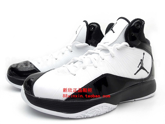 Air Jordan 2011 A Flight White Black 02