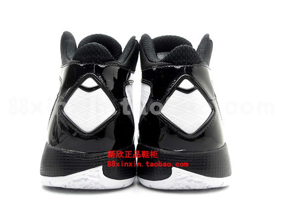 Jordan Brand officially launched a start of a series in 2020 A Flight White Black 03