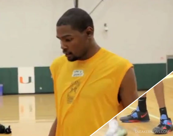 Kevin Durant Wears Nike Air Zoom Structure 22 Red Orbit AA1636-620 During Workout