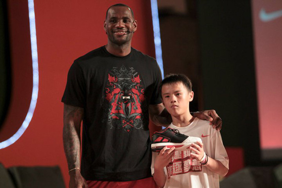 Lebron James court Nike China Tour August 2011 09