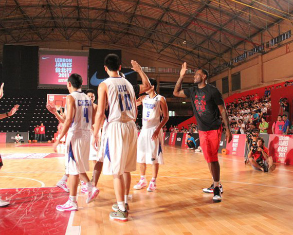 Lebron James court Nike China Tour August 2011 17