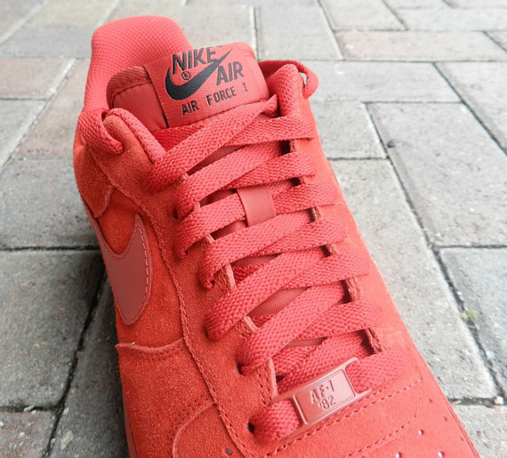 Nike Air Force 1 High Red Suede, SneakerFiles