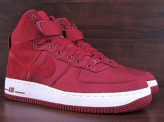 Nike Air Force 1 High Team Red Suede Canvas 01