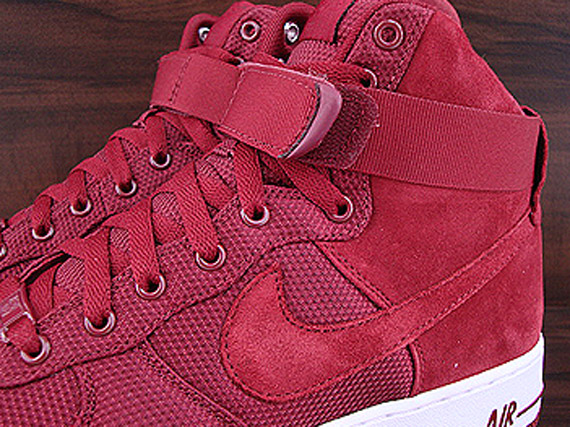 Nike Air Force 1 High Team Red Suede Canvas 02