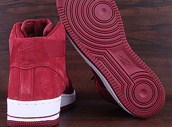 Nike Air Force 1 High Team Red Suede Canvas 04