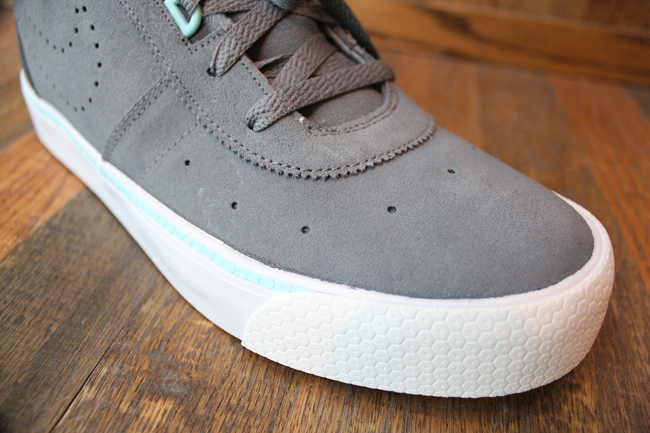 nike-hachi-cool-grey-anthracite-summit-white-3 Nike Hachi Cool Grey Anthracite Summit White 3