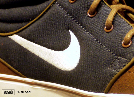 Nike Janoski Mid Navy Brown 01