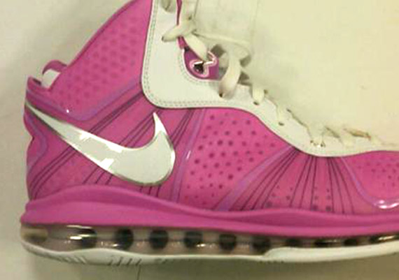 Nike LeBron 8 ‘Think Pink’ Swin Cash PE