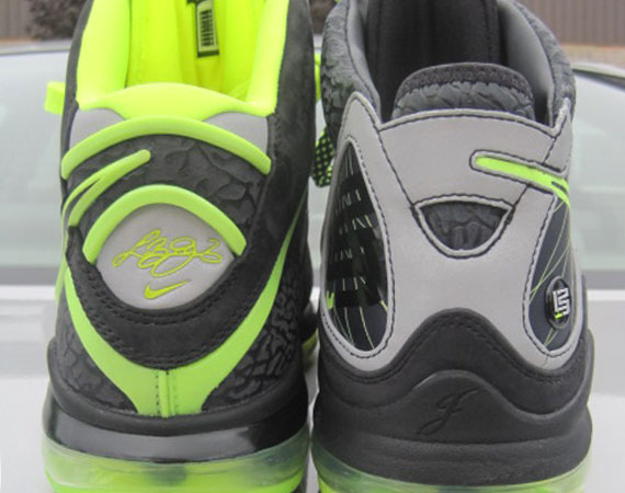 Nike LeBron 8 vs. LeBron VII ‘112’ Comparison